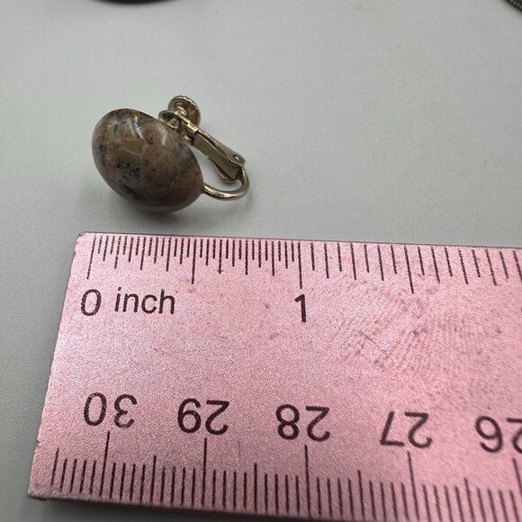 3/$30 Vintage Brooch Earring Set Gold Tone Brown Granite Design Screw Back 1.5" - Picture 13 of 15